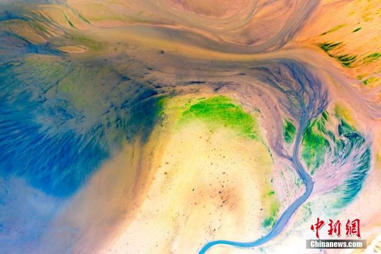 湖北黄石：大冶湖汊蜿蜒交错 宛如水彩画