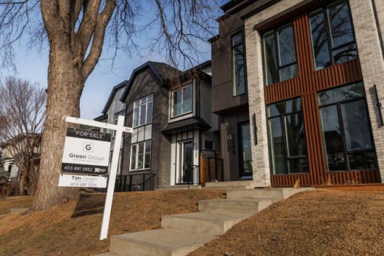 过去25年，加拿大房价挺过了每一次危机，但这次怕挺不过去了