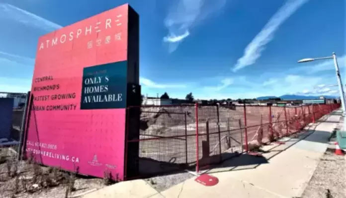 列治文市中心“盛世豪城”受债权人保护 取消所有楼花合约