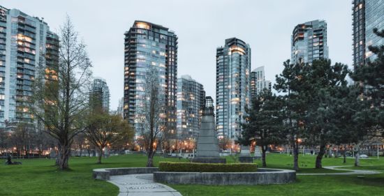 大温哥华租房市场反转？租房搜索量暴涨！租金却在下跌