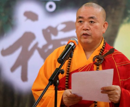 方丈释永信被带走？少林寺商业化惹非议 遭举报犯色戒最轰动