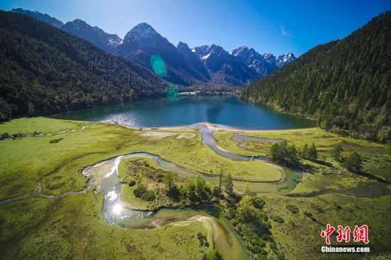 人这一辈子，一定要去一趟“终身免费畅游”的甘孜！