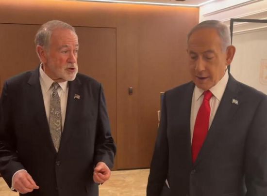 内塔尼亚胡再发视频，自证“仍然在世”