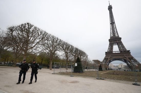 法国警方：巴黎持刀袭击者与此前的两起恐袭案凶手有联系