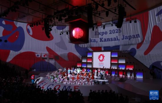 大阪世博会开幕　13日正式开园