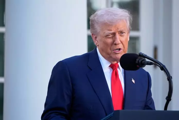 关税战2.0｜特朗普：考虑终止与中国部分贸易往来 包括食用油