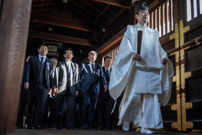 日本靖国神社秋季大祭 石破茂供奉祭品 高市早苗放弃参拜