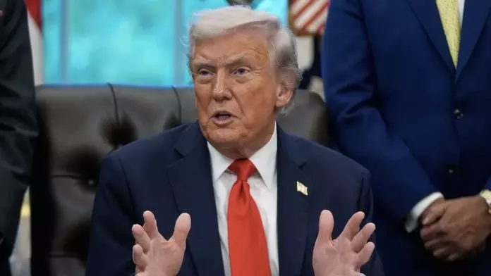 特朗普为密件门、通俄门 向司法部索赔18亿港元