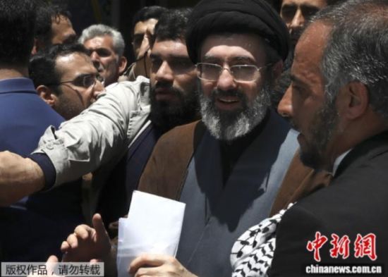 伊朗最高领袖感谢伊拉克宗教领袖和人民对伊朗的支持