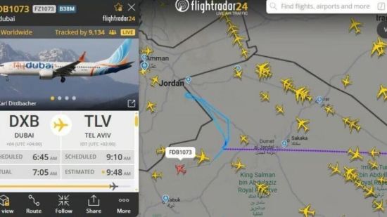 飞行员高空遭刺！客机1分钟暴降5000米，乘客冲进驾驶舱救下全机
