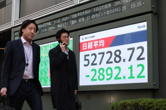 国际观察：高市当权一年的冒进与困境