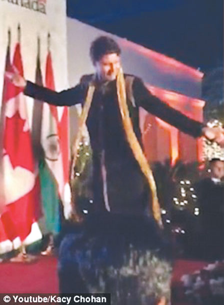 最性感总理又儍了! 跳印度舞遭国际嘲讽