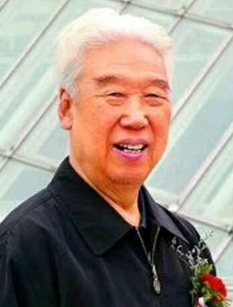 英雄不应该百年之后才被铭记