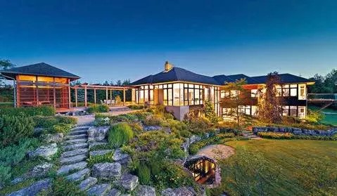 加拿大城市跃居全球最火奢侈地产 政府打压房市又成乌龙？