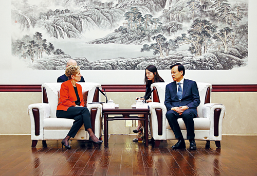 安省经贸团访问重庆签6000万大单！