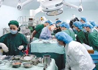 华盛顿邮报：卫生部不懈努力 中国终止从死囚身上摘取器官 厘清“活摘”真相