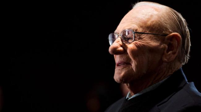 加拿大冰球传奇人物Johnny Bower去世 享年93