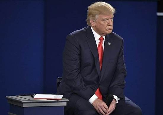 川普精神状态堪忧? 讲话重复 连老友都不认识了