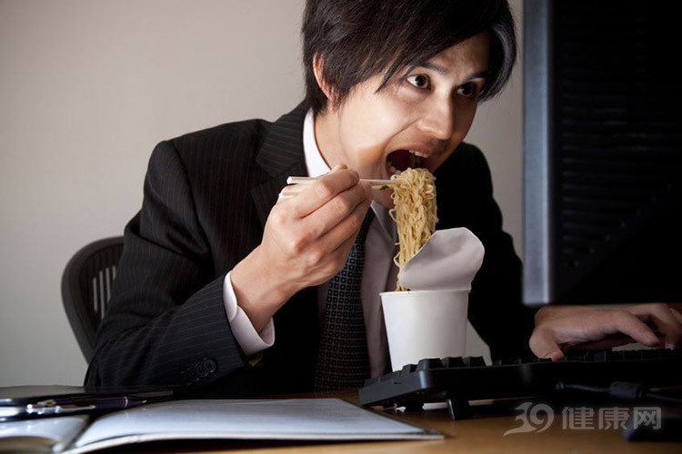 4个症状一出现，说明你的血脂太高了！