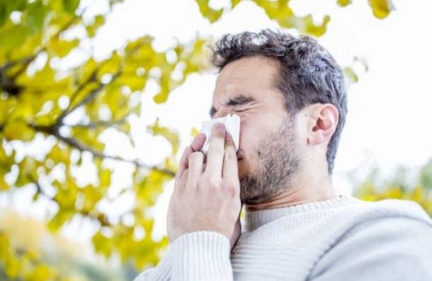 加拿大医生警告：打喷嚏千万别忍 后果太可怕