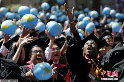 逾4万高中毕业生申请就读哈佛亚裔申请者大增