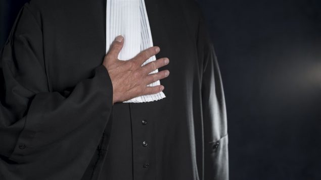 为何越来越多加拿大人打官司不请律师