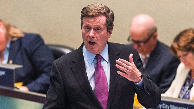 加国男子袭击穆斯林女孩试图剪其头巾