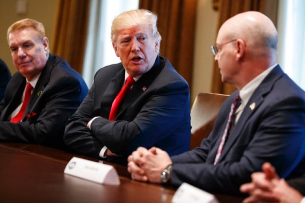 DCE98AE7-3885-42DC-924B-740DB9F22DB6