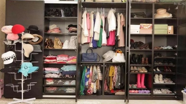 BF4EF5F9-0CEC-4E2B-948D-B3F4632A945A