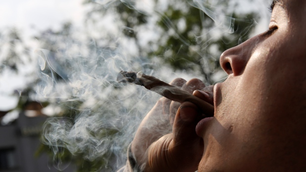 各村有各村的高招：小镇立法暗禁大麻