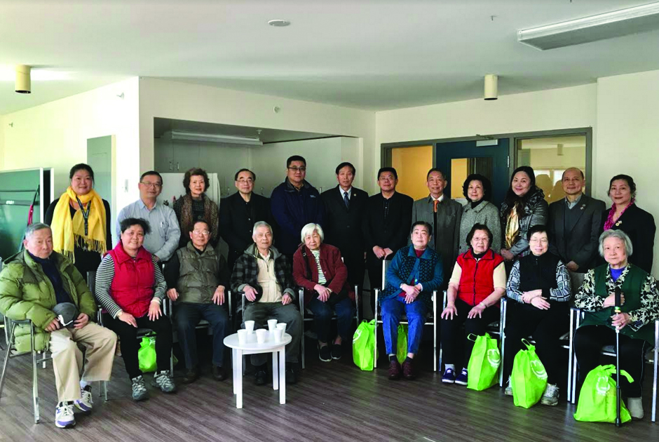 中國總領館胡啟全領事等探訪耆英