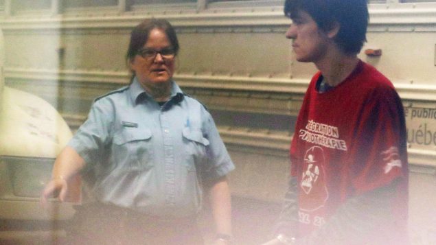 魁北克城清真寺枪杀六人，凶手忽改主意表示后悔认罪