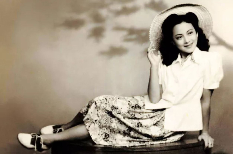 一代女神传奇谢幕     王丹凤逝世享年94岁