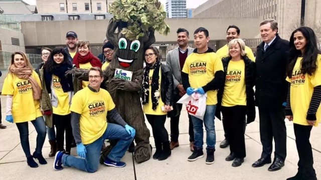 20万人本周末“共同清洁多伦多” 清理7万磅垃圾