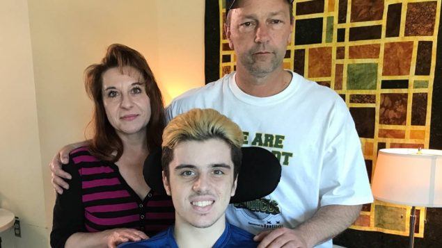 “洪堡野马”受伤球员家长发现有人假借儿子之名骗人募捐