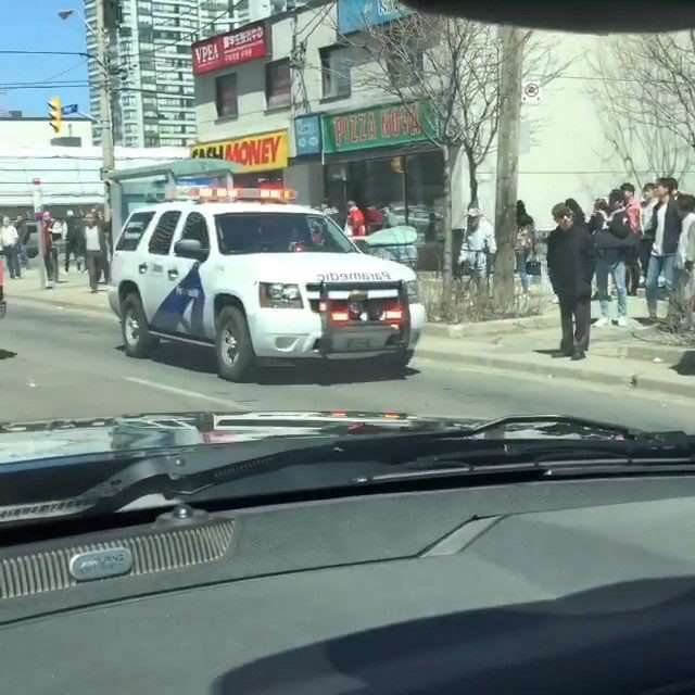 多伦多闹市蓄意开车撞行人致9死16伤