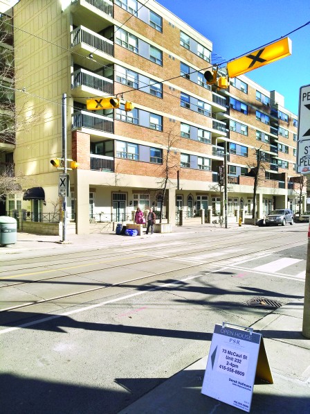 华裔女子遇上恶霸 欠租3.3万追不回