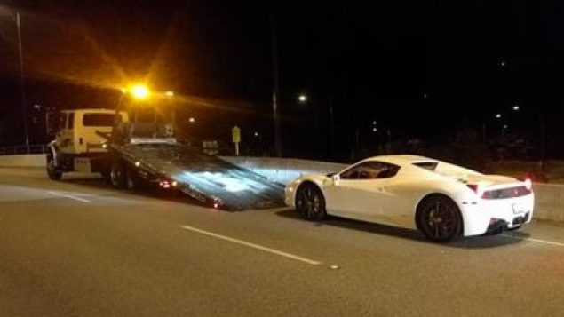 温哥华这位华裔司机有钱就任性