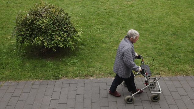 加拿大中老年人绝大部分人健康，但女性总体不如男性