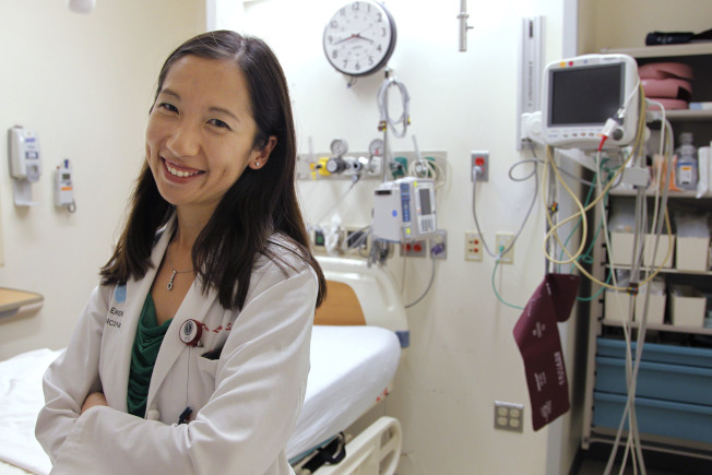 华裔女医师执掌美国计划生育 全家曾靠补助度日