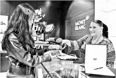 暑期“抢人” 多国移动支付呈几何级增长