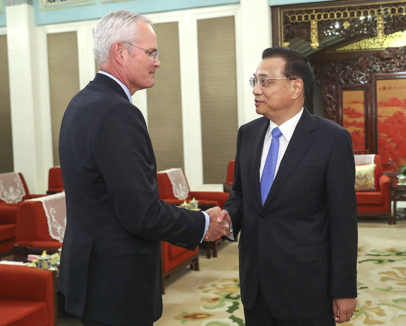 李克强：欢迎埃克森美孚在华建设大型独资石化项目