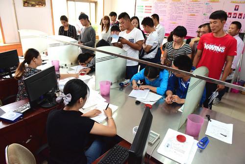 外媒称中国发起“反离婚”攻势：高离婚率拉低生育率