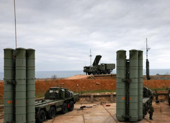 美国制裁中国军方人士:中国愤慨,俄罗斯也怒了