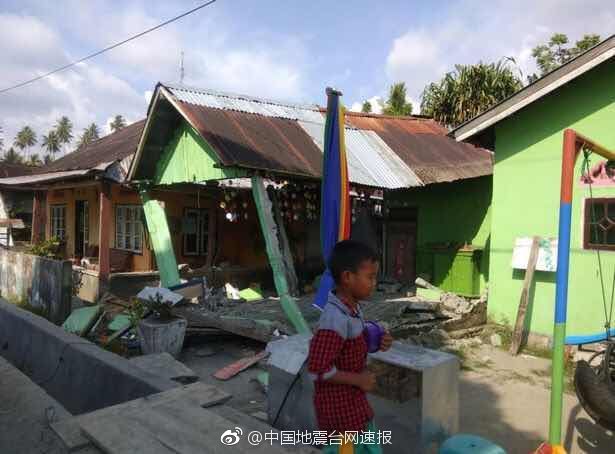 印度尼西亚发生7.7级地震 已发布海啸预警