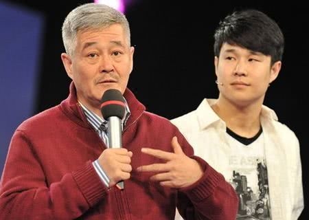 小沈阳不忘本重回刘老根大舞台 赵本山激动登台