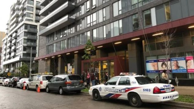 多伦多市中心发生枪击案，一名 15岁少年丧生