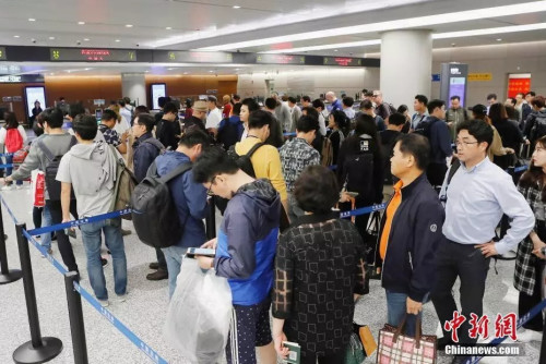 华侨朋友端午节回国 又能享受一项出入境便利