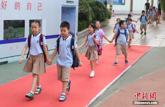 专家详解小学入学年龄划定问题：作统一规定不现实