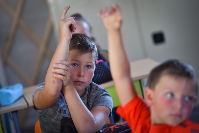 互联网假新闻泛滥成灾, 加拿大教育界人士有妙招